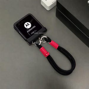 Handschlaufe Hinge Case für Motorola Rand 40 50 Ultra | Schützende Klapphülle mit Handgelenkband