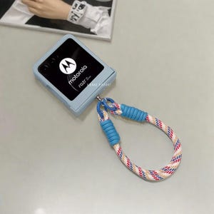 Handschlaufe Hinge Case für Motorola Rand 40 50 Ultra | Schützende Klapphülle mit Handgelenkband