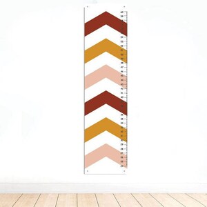 Gepersonaliseerde Chevron GROEI Grafiek in roze en mosterd - Chevron Kwekerij Decor, Groeigrafiek Meisje, Hoogtegrafiek