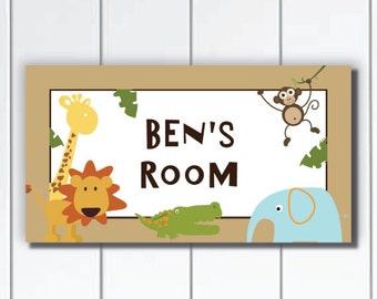 Jungle Safari Animales con León, Cocodrilo, Jirafa y Elefante Personalizado Niños Niños Niños PUERTA SIGN Placa,