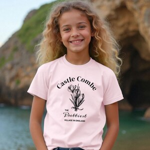 Kids Organic Cotton Castle Combe Flowers T-Shirt Sustainable Cotswolds Souvenir Tee for Girls Eco Friendly Childrens Vintage Clothing Gift
