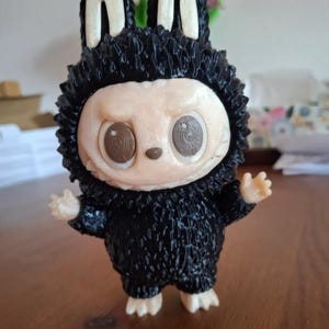 Spinning Eyes Labubu STL File – 3D Printable Cute Labubu Character Figure with 15 Parts, Perfect for Collectors and Display Models