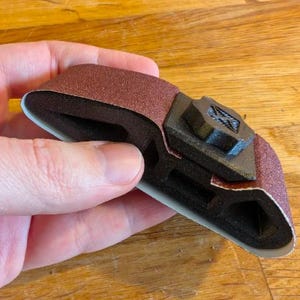 3D Printable Sanding Block STL File – Ergonomic Sandpaper Holder for Woodworking, DIY Projects, Model Making & Workshop Tools