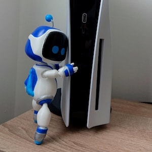 Astrobot STL File Set – 13 Detailed Parts 3D Printable Robot Model, Support May Be Required, Fun Sci-Fi Desktop Display