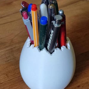 Eggshell Pen Holder or Planter STL File – Unique 3D Printed Design for Desk Organization or Small Plants, Easy Print, No Support Needed