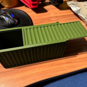 Shipping Container STL File – 2-Part Print, No Supports Needed, 3D Printable Storage Box, Cargo Container Model for Home or Office Decor