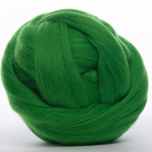 Merino Wool Top - 22.5 micron -Lawn - 4 ounces