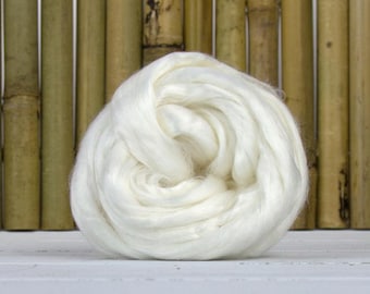 Bamboo Spinning Fiber Combed Top- 4 oz