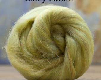 Merino and Sparkle Roving - Glitzy Catkin 4oz
