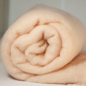 Napa de fibra cardada - Lana Perendale - Albaricoque claro - 7 oz, Lana para fieltro, Napa de lana