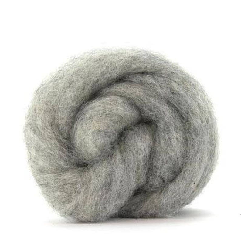 Corriedale Bulky Wool Roving Drizzle 4 ounces image 1