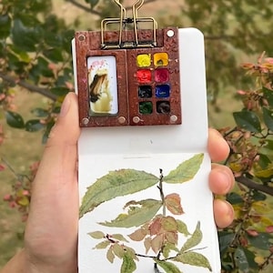 Paleta de bocetos portátil, mini paleta de acuarela portátil de 8 cuadrículas, suministros de pintura portátiles para viajes, regalo para pintores y artistas