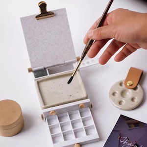 Caja de 24 colores a todo color, caja de cerámica con paleta de acuarela, mini paleta, paleta de pintura de cerámica, bandeja de pintura, juego de pintura de artista, portátil