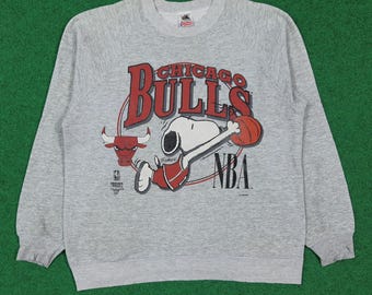 Vintage 90s Chicago Bulls Snoopy Basketball Pullover