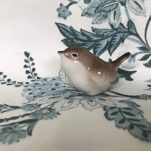 Lomonosov Wren Figurine