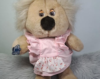 Peluche Woofits vintage de 1988, Applause Woofit Girl Angela con vestido rosa, peluche coleccionable de los años 80, peluche vintage raro, etiqueta limpia