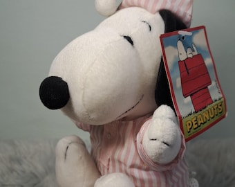 Vintage 2001 Snoopy Plush in Pajamas with Tags, Rare United Labels Peanuts Comicware 8" Stuffed Animal, Deadstock Y2K Snoopy Collectible