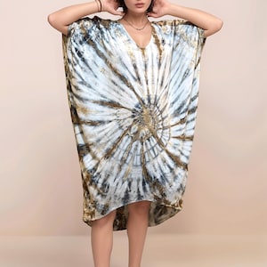 Sukienka Kaftan Maxi | Długi Kaftan Boho z nadrukiem tie-dye | Luźny krój, szlafrok w jednym rozmiarze | Odzież plażowa w dużych rozmiarach | Kimono do noszenia w domu | Narzutka plażowa z wiskozy