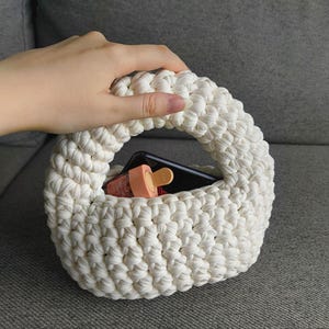 Handmade Chunky Crochet Handbag, Luxury Knit Pouch Purse, Aesthetic Cotton Cord Top Handle Bag, Minimalist Dumpling Bag, Cute Small Grab Bag