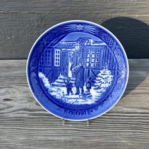 Royal Copenhagen 1994 Christmas Plate