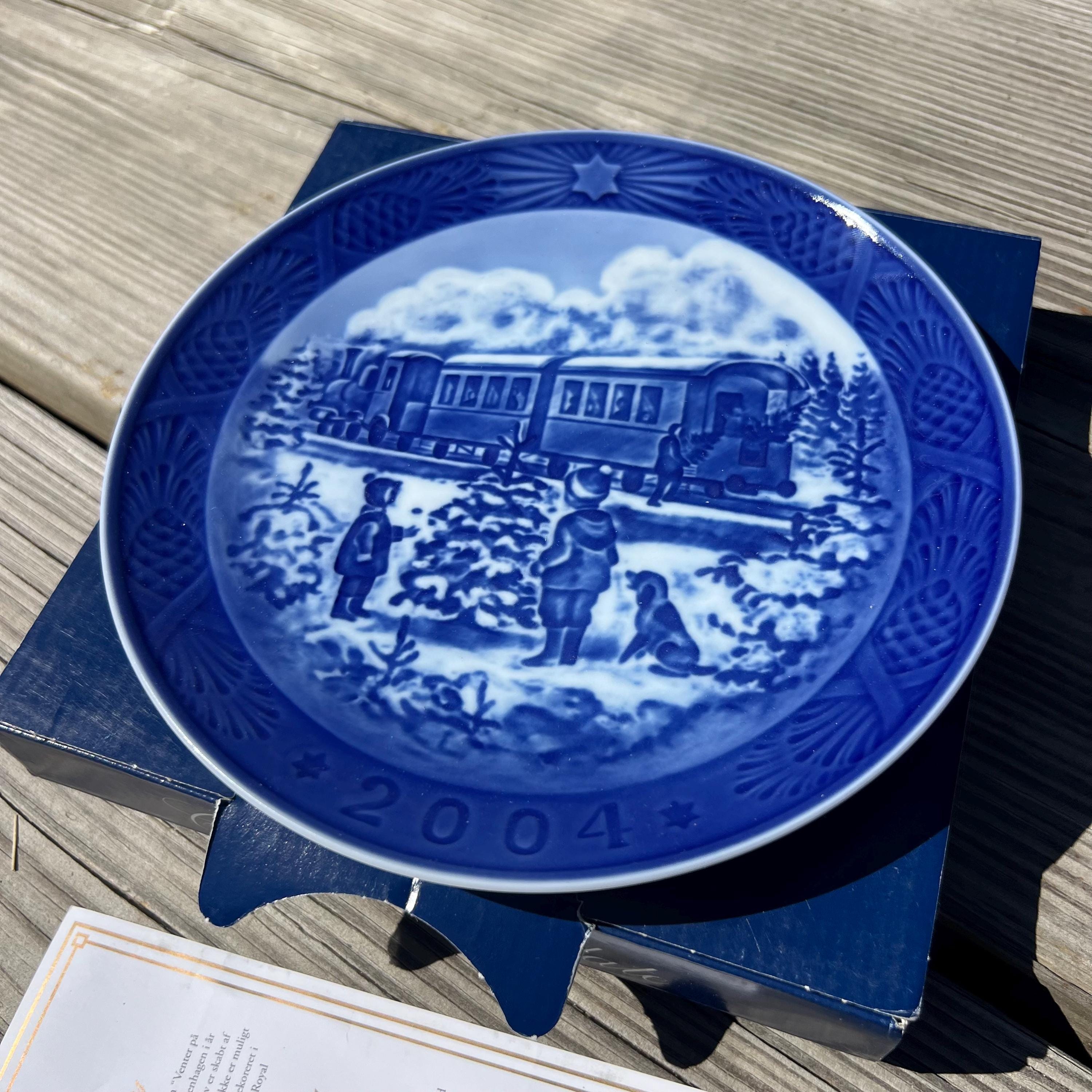 ロイヤルコペンハーゲン　クリスマスプレート2004年 ロイヤルコペンハーゲン 2004 クリスマスプレート（箱付き） - Etsy 日本