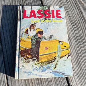 Lassie, Lost in the Snow, Steve Frazee, Illustrated by Larry Harris, A Whitman Book, Western Publishing Company, 1969