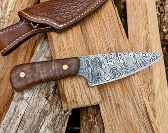 Damascus walnut camp/utility knife