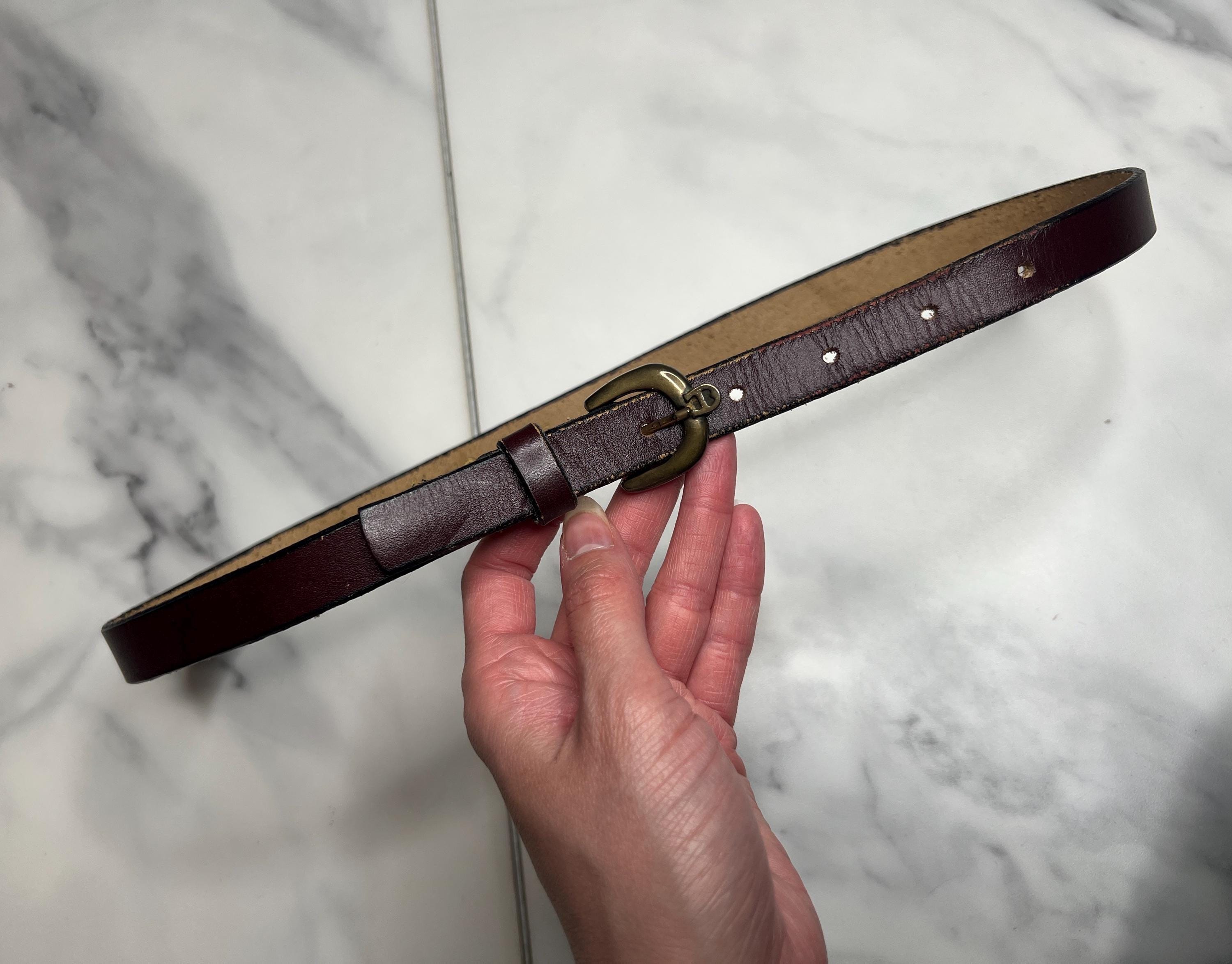 1990s Oxblood Leather Belt With Gold Buckle Sz Medium-large  display picture 1