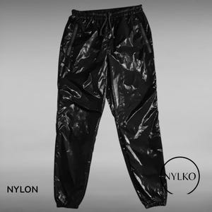Pantaloni da jogging antipioggia JG Glanznylon Glossy Pants – 15 colori XS–5XL / Collant in Glanznylon con tubo flessibile Regenhose