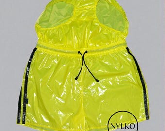 Shorts PS met slip / – Glanzende nylon shorts PS met slip / Sprinter Kurzhose – Glanznylon PVC Wetlook - Geel - Gelimiteerde oplage