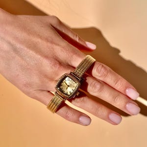 Vintage Watch – Elegant Statement Jewelry for Women