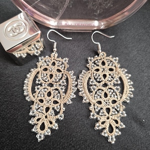 Einzigartige Tatted Ohrringe - &#39;Khaterine&#39;, Tatted Lace Ohrringe, Statement Schmuck, Geschenkideen, Damen Accessoires, handgemachte Ohrringe, Geschenkideen