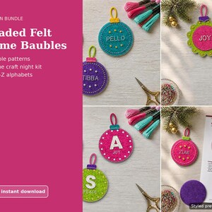 Pode incluir: Um pacote de padrões para enfeites de feltro com missangas que inclui o texto Pattern Bundle Beaded Felt Name Baubles 3 bauble patterns Plus the craft night kit Two A-Z alphabets. Inclui enfeites de feltro coloridos com nomes bordados.