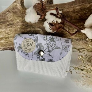 Monedero a juego – Estampado de flores verdes – Pana blanca y algodón floral – Hecho a mano con amor