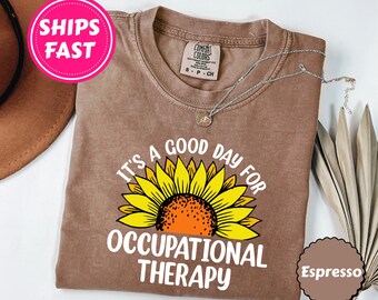 Komfortfarben Ergotherapie-Hemd im OT Design