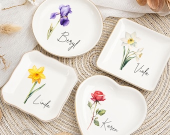 Personalized Wedding Ring Dish, Personalized Ceramic Ring Dish, Couple Name Jewelry Dish, Bestie Gift, Birthday Jewelry Dish, Gift For Bride