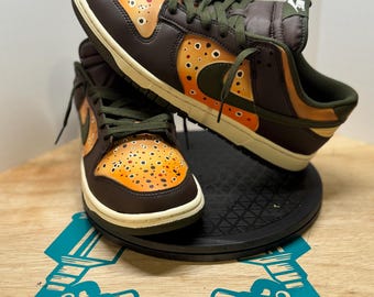 Modello di trota personalizzato: scarpe ispirate alla pesca dipinte a mano