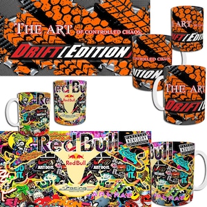 Könnte beinhalten: Eine Sammlung weißer Keramikbecher mit verschiedenen Designs. Einige Becher zeigen den Text "THE ART OF CONTROLLED CHAOS" und "DRIFT EDITION" in Orange und Schwarz. Andere Becher zeigen ein Red Bull-Design mit farbenfrohen Grafiken und dem Text "JUST DO IT."