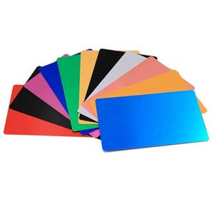 Cartes de visite en métal personnalisées