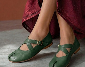Handmade Green Mary Jane Flats Women - Leather ballet flats - Minimalist Square Toe Tabi Shoes
