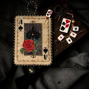 Modèle de point de croix As de cartes à jouer. Téléchargement instantané. Artisanat d'aiguille de fleur de rose rouge.