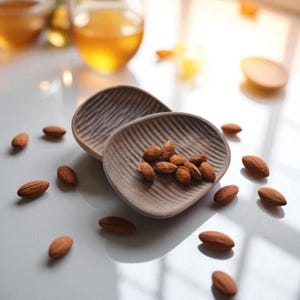 Servierplatte aus Walnussholz: Charcuterie-Brett, Dekoratives Tablett