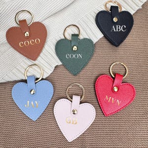 Llavero de cuero con inicial personalizado / Regalo personalizado / Llavero sencillo / Regalo de aniversario / Colgante de pareja / Llavero con letra personalizada