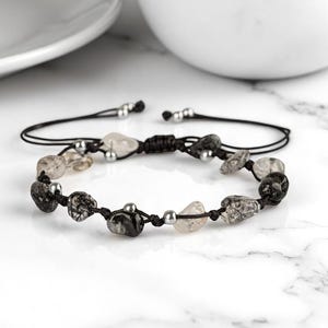 Raw Rutilated Quartz Macrame Bracelet – Natural Stone Handmade Jewelry