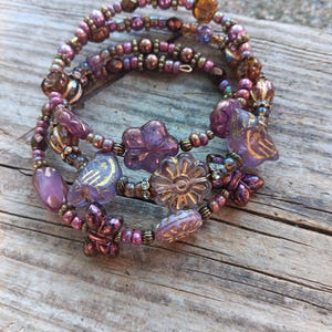 NEW---Lovely purple Czech glass beaded bracelet