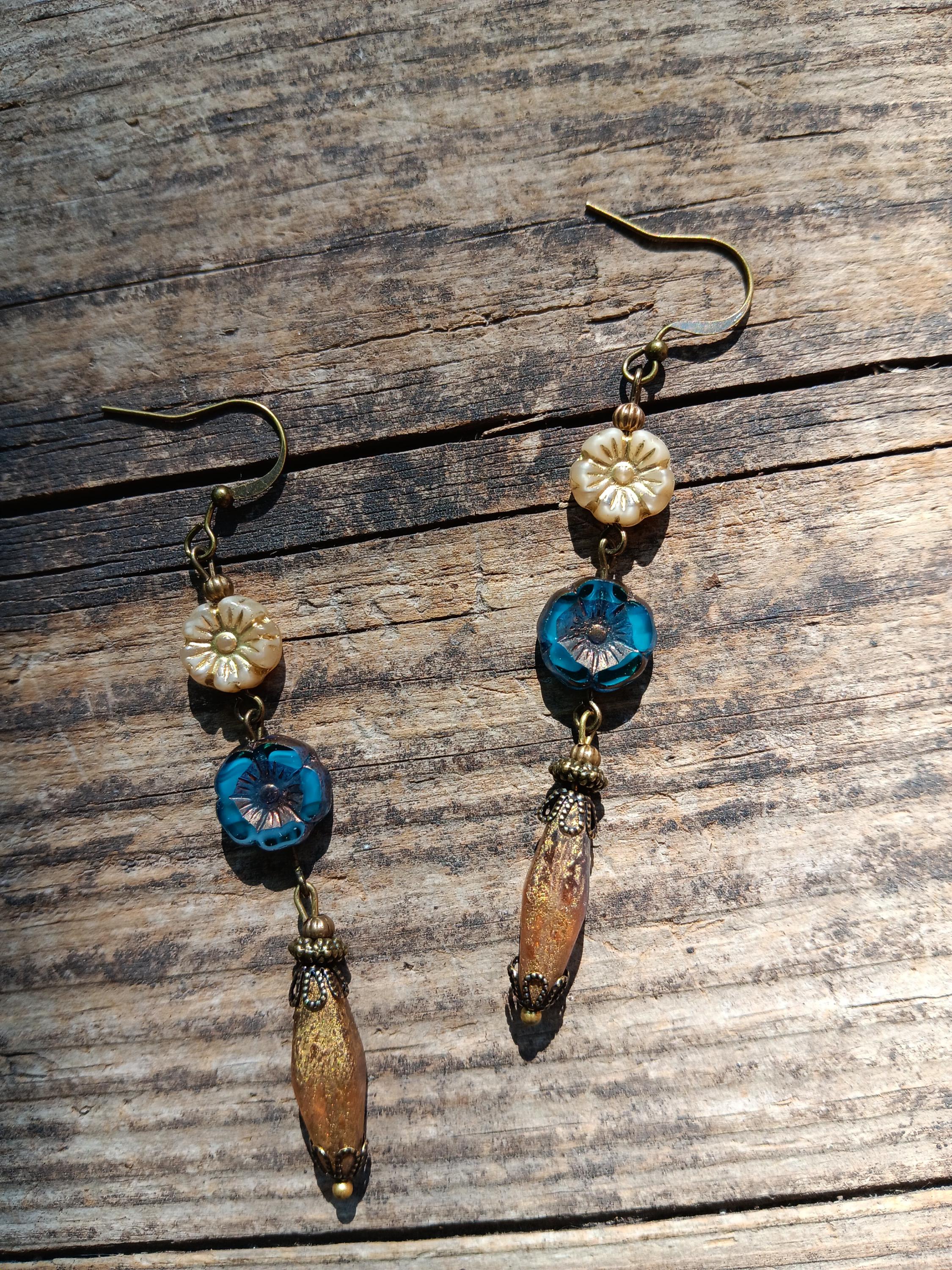 Czech Glass Dangle Blue Flower Earrings (ear473e20) - Etsy