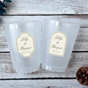 Personalized Wedding Frosted Cups, Vintage Party Cups, Wedding Party Decor, Cabana Stripe Cup Cups, Engraved Cup with Names, Bulk Cup Favors