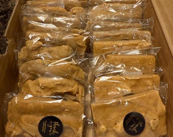 Auténtico bombón de praliné de nueces pecanas casero de Nueva Orleans. Deliciosa receta cremosa. 1 docena. Regalos de dulces gourmet.