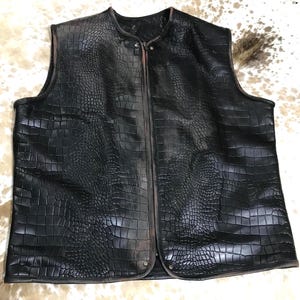 Men’s Black Leather Vest – Crocodile Embossed Western Biker Waistcoat – Handmade Vintage Style Leather Coat for Men