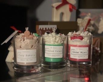 Set regalo di candele natalizie personalizzate • Scegli 2 o 3 • Candele natalizie in cera di soia • Etichetta con nome personalizzato • Scatola regalo di Babbo Natale segreto